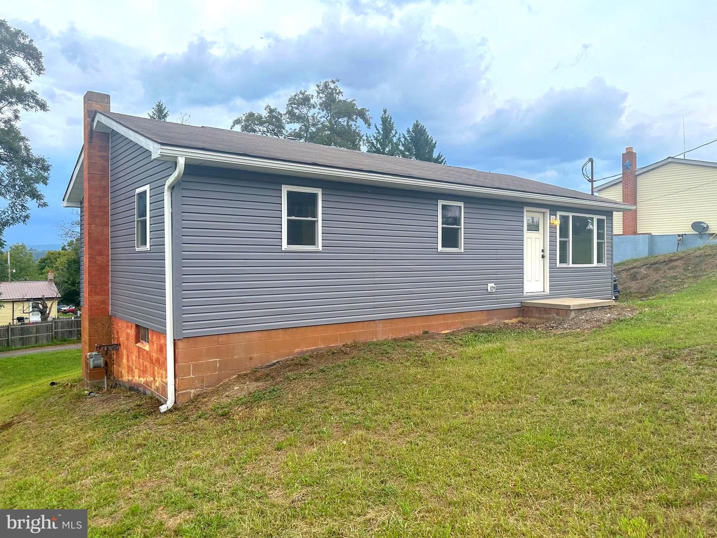 171 Walnut Street, Elk Garden