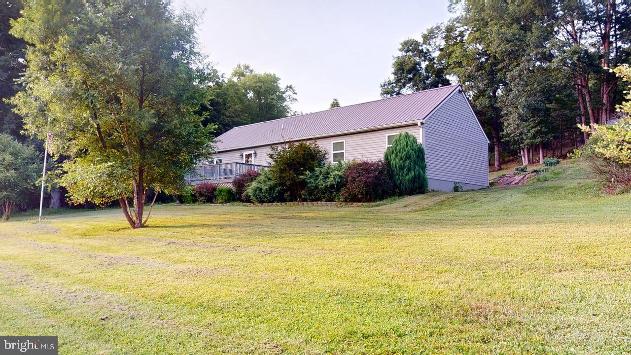 8407 Frankfort Highway, Fort Ashby
