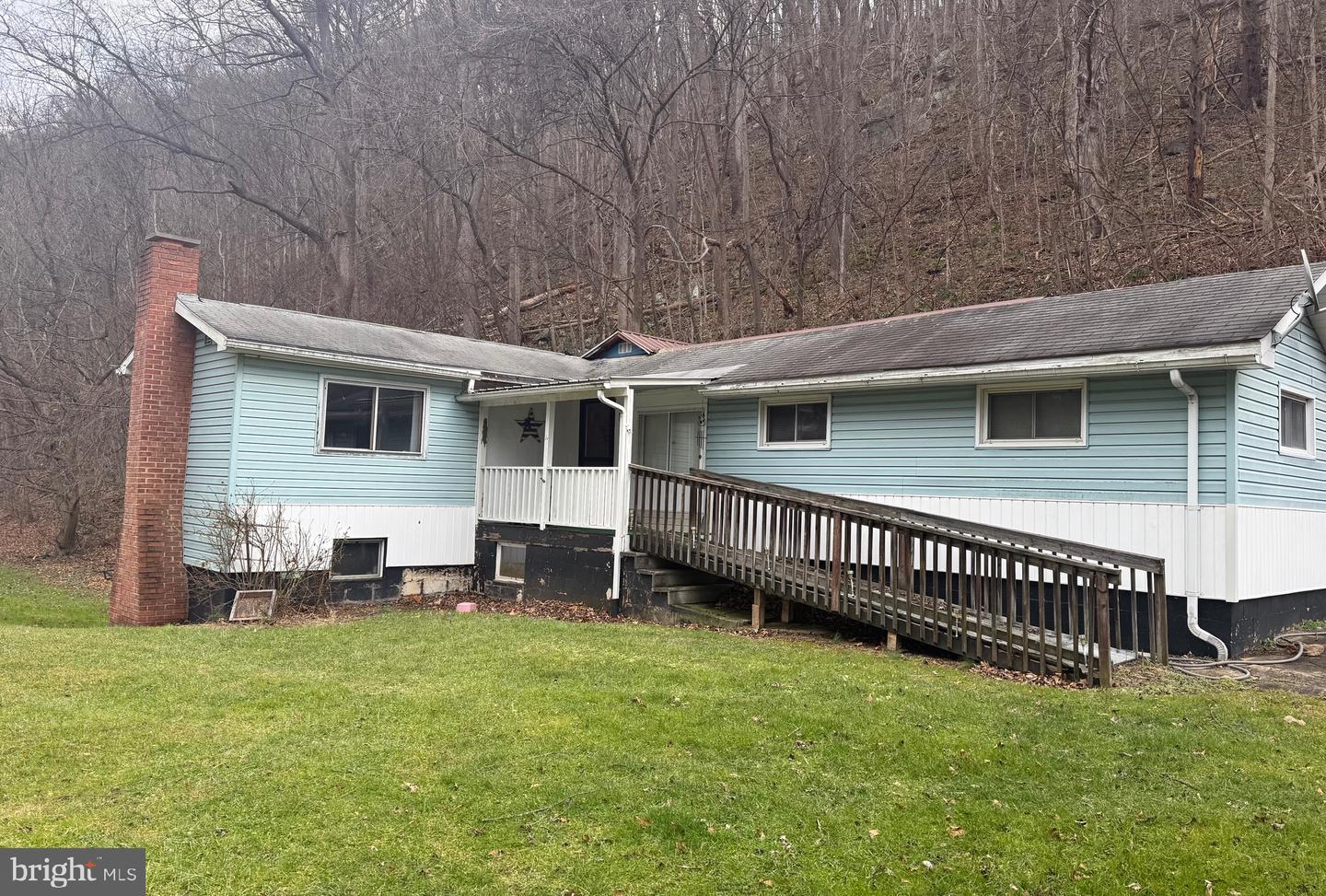 25 Helmick Lane, Keyser