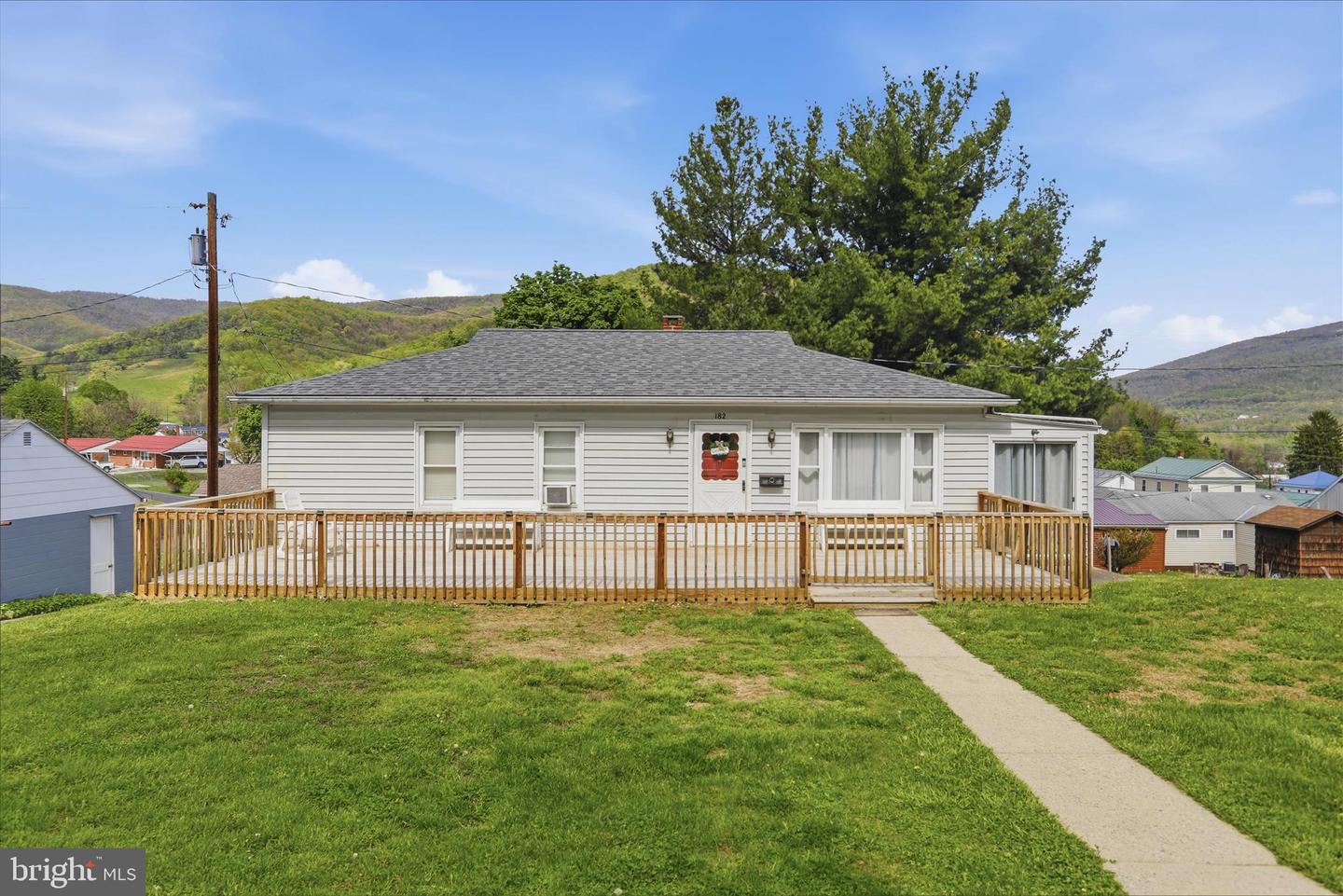 182 C Street, Keyser