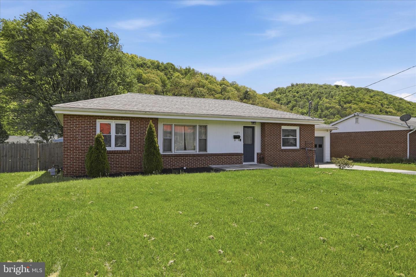 1025 Carolina Avenue, Keyser