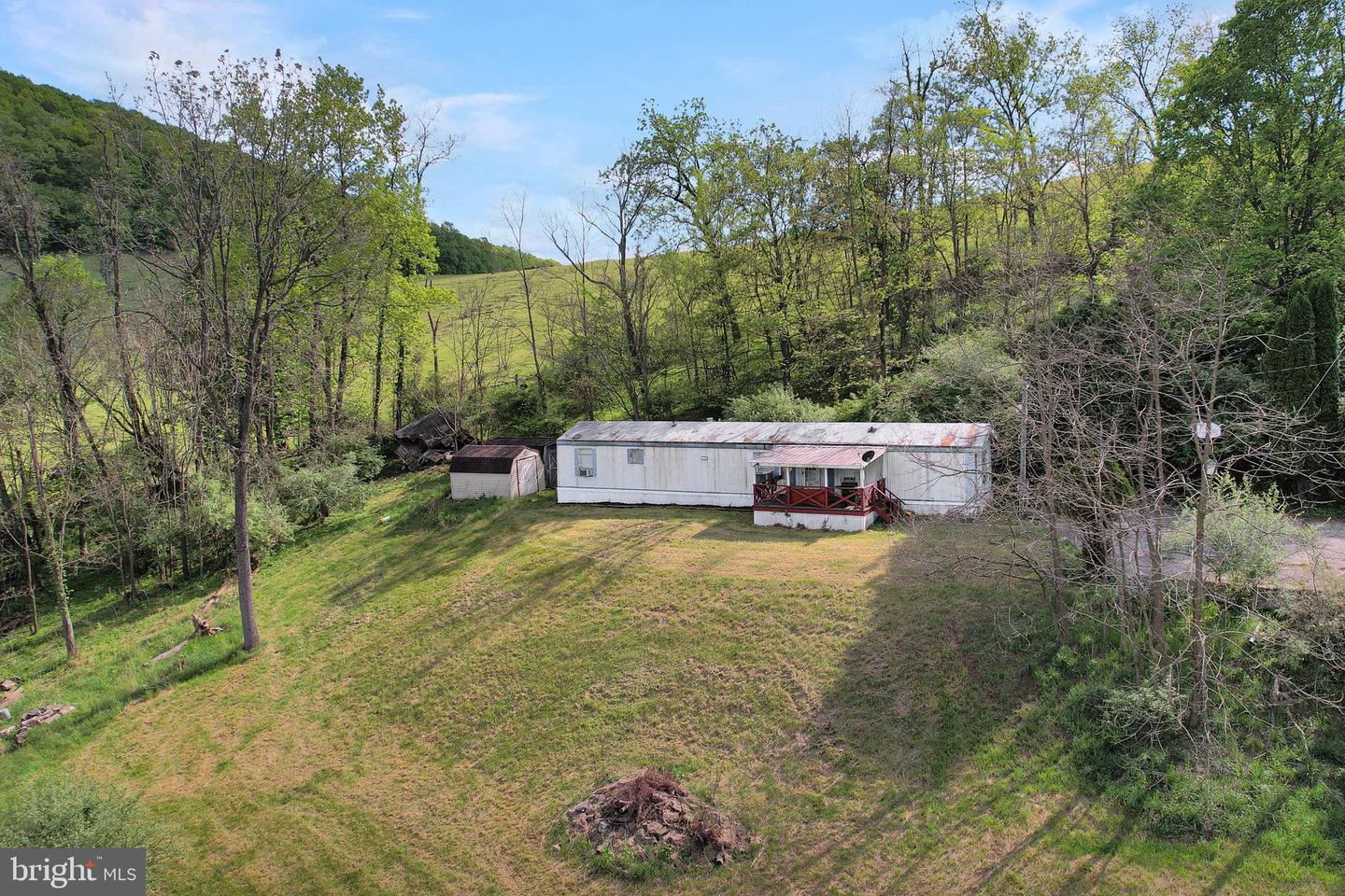 477 Dolls Gap Road, New Creek