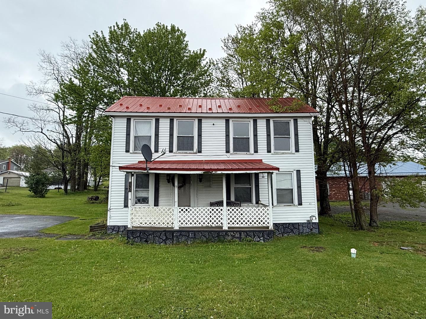 132 Oak Street, Elk Garden