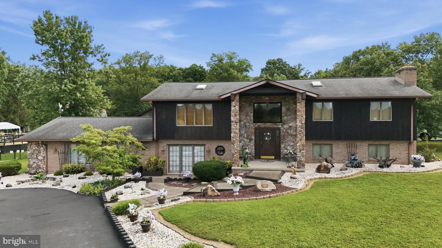 225 Bowden Drive