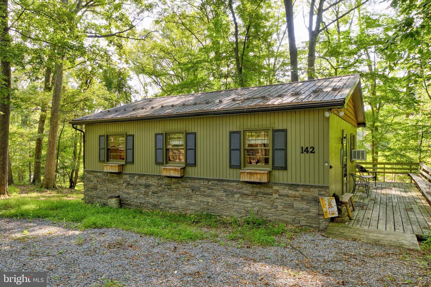 142 Redbud Lane, Hedgesville