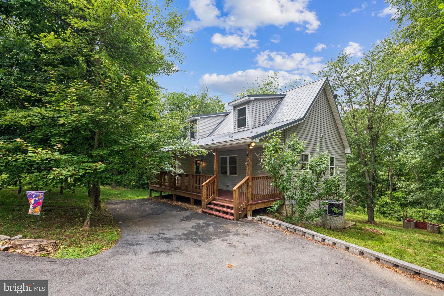205 Wagon Trail, Berkeley Springs