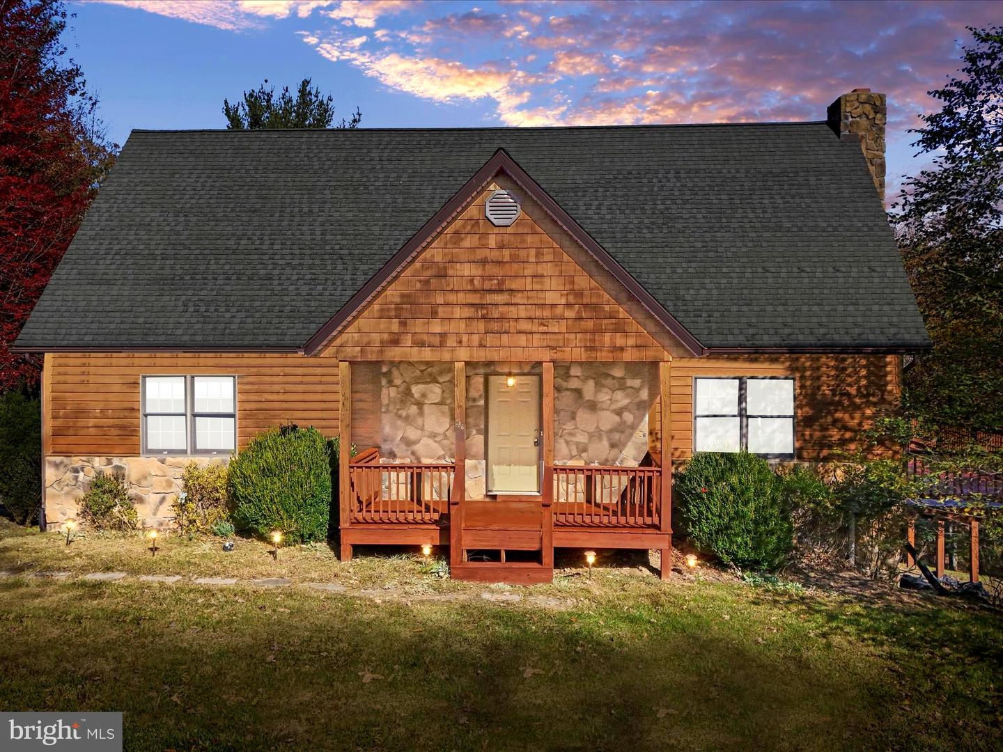 286 Colonial Drive, Berkeley Springs