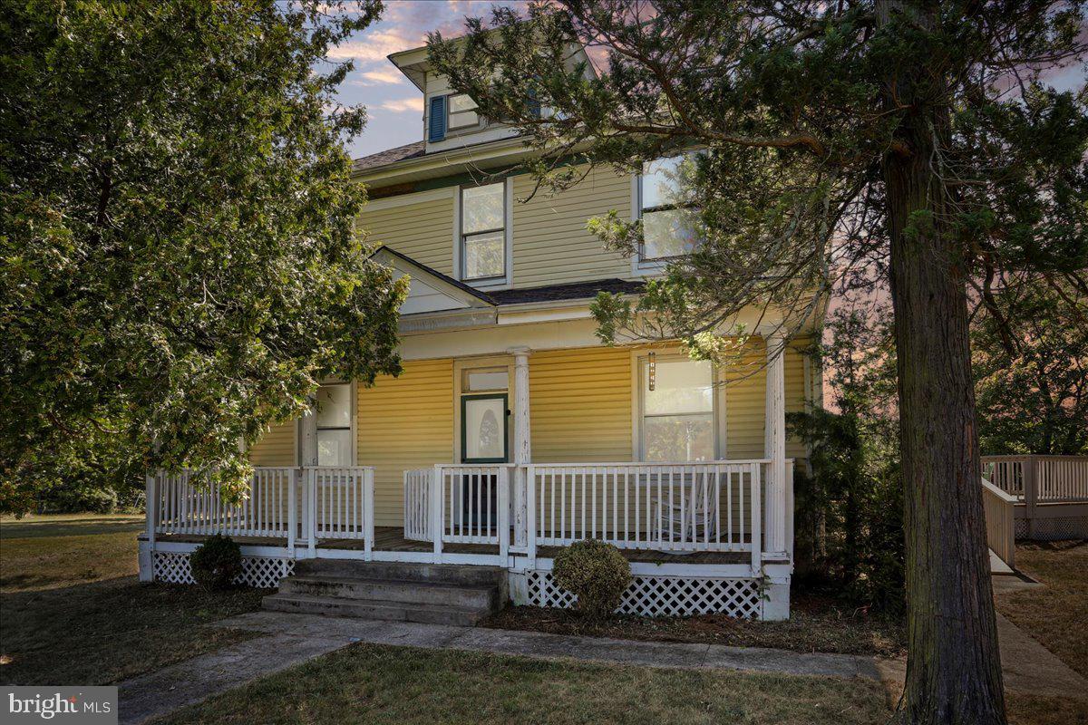 1048 Fairview Drive