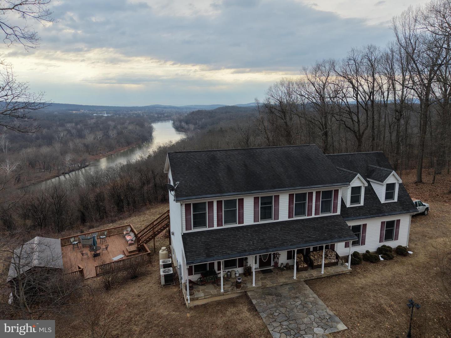 420 Coon Hollow Trail, Hedgesville