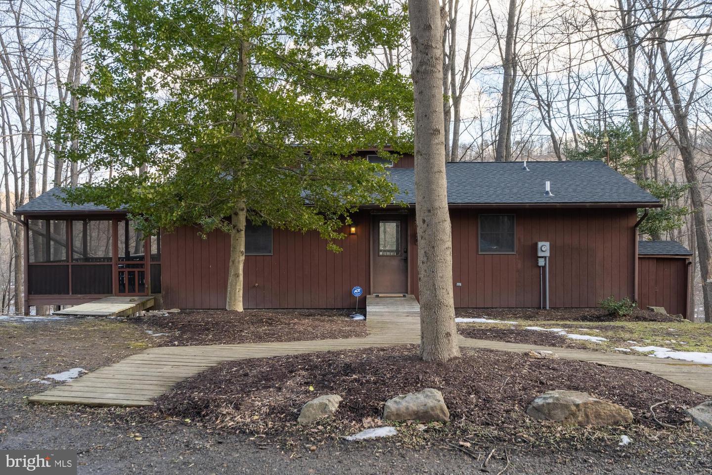 85 Bluebird Lane