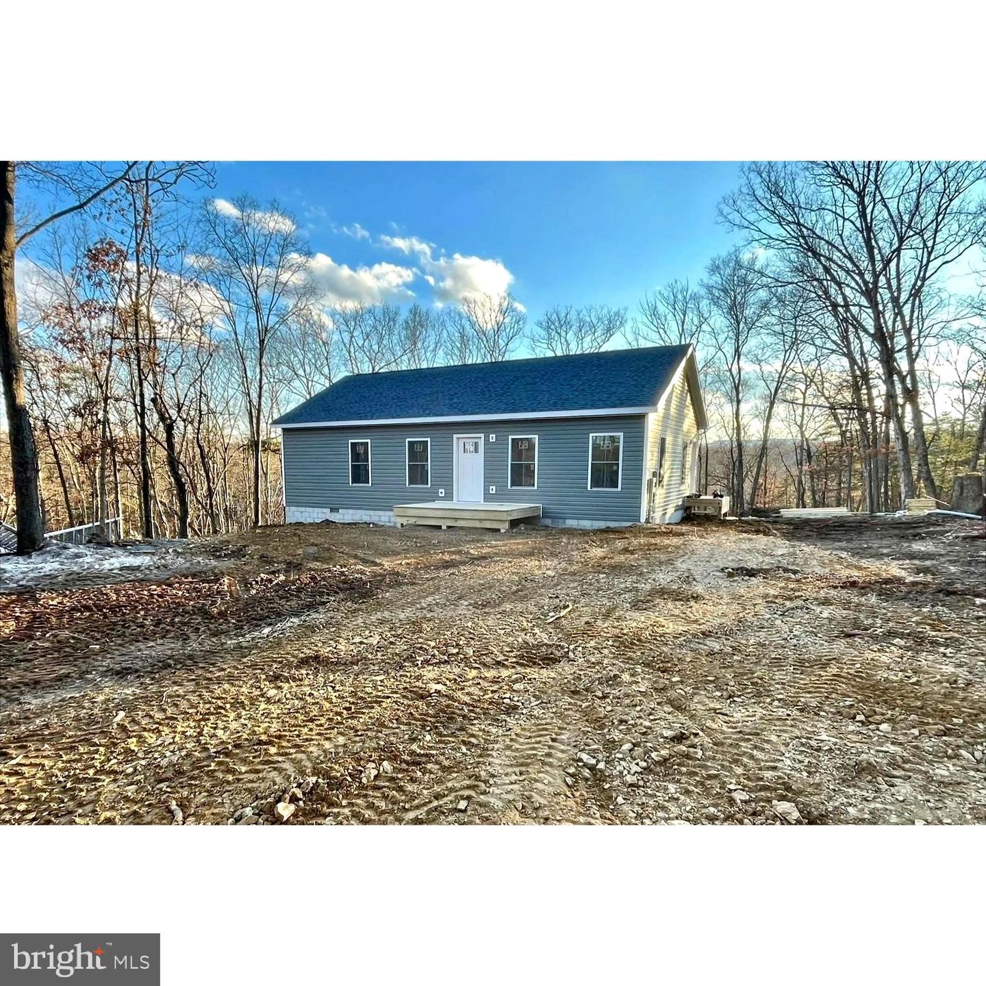 233 Young Lane, Berkeley Springs