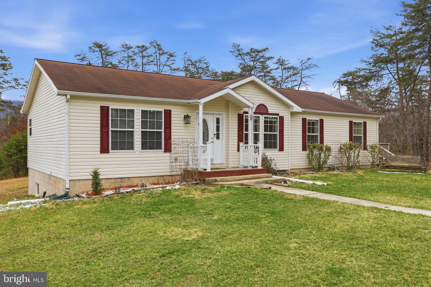 271 Packing Shed Road, Berkeley Springs