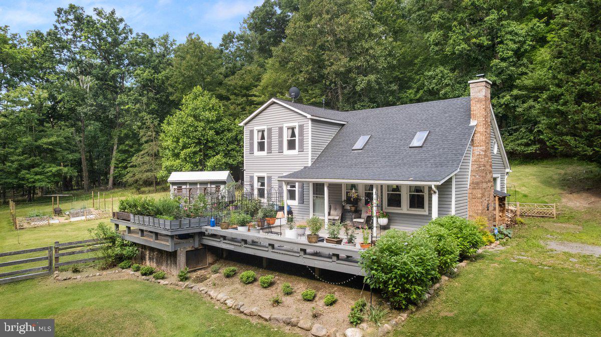 206 English Muffin Court, Berkeley Springs