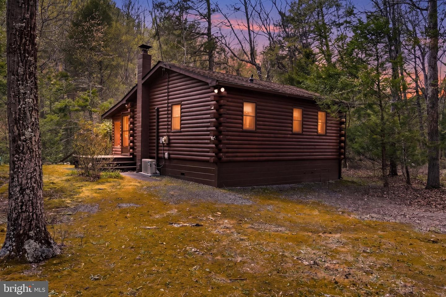 466 Ironmine Lane, Hedgesville