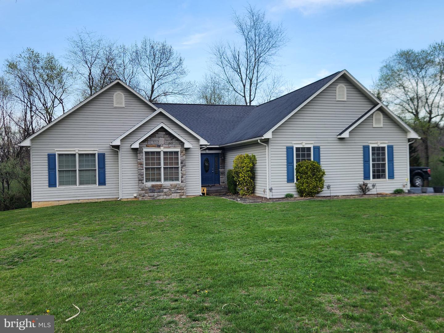 81 Cannon Drive, Berkeley Springs