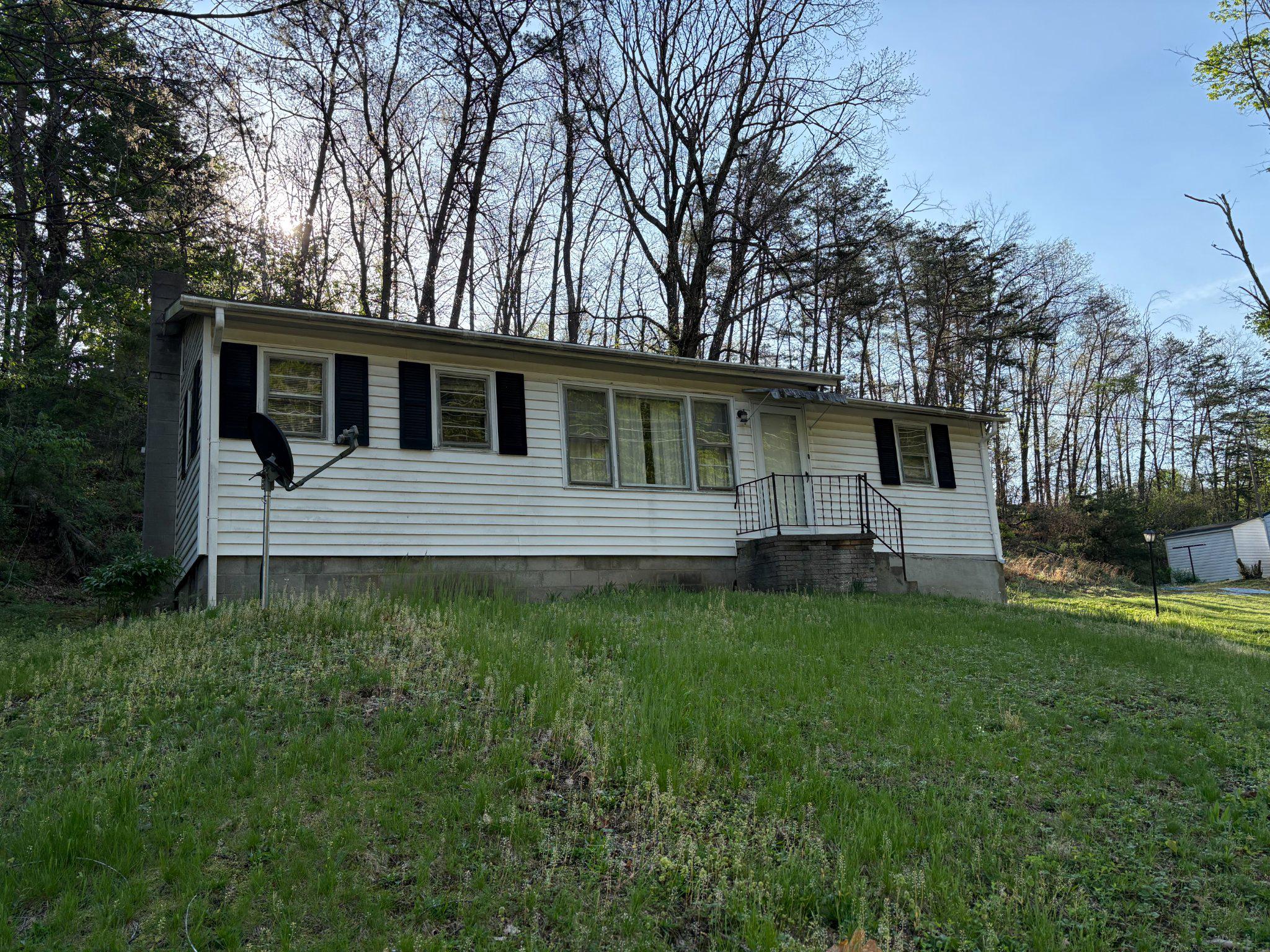119 Radio Station Lane, Berkeley Springs