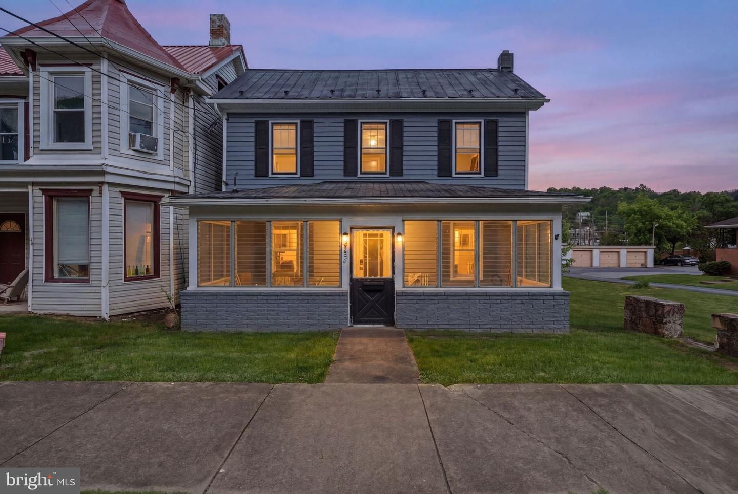 262 N Washington Street
