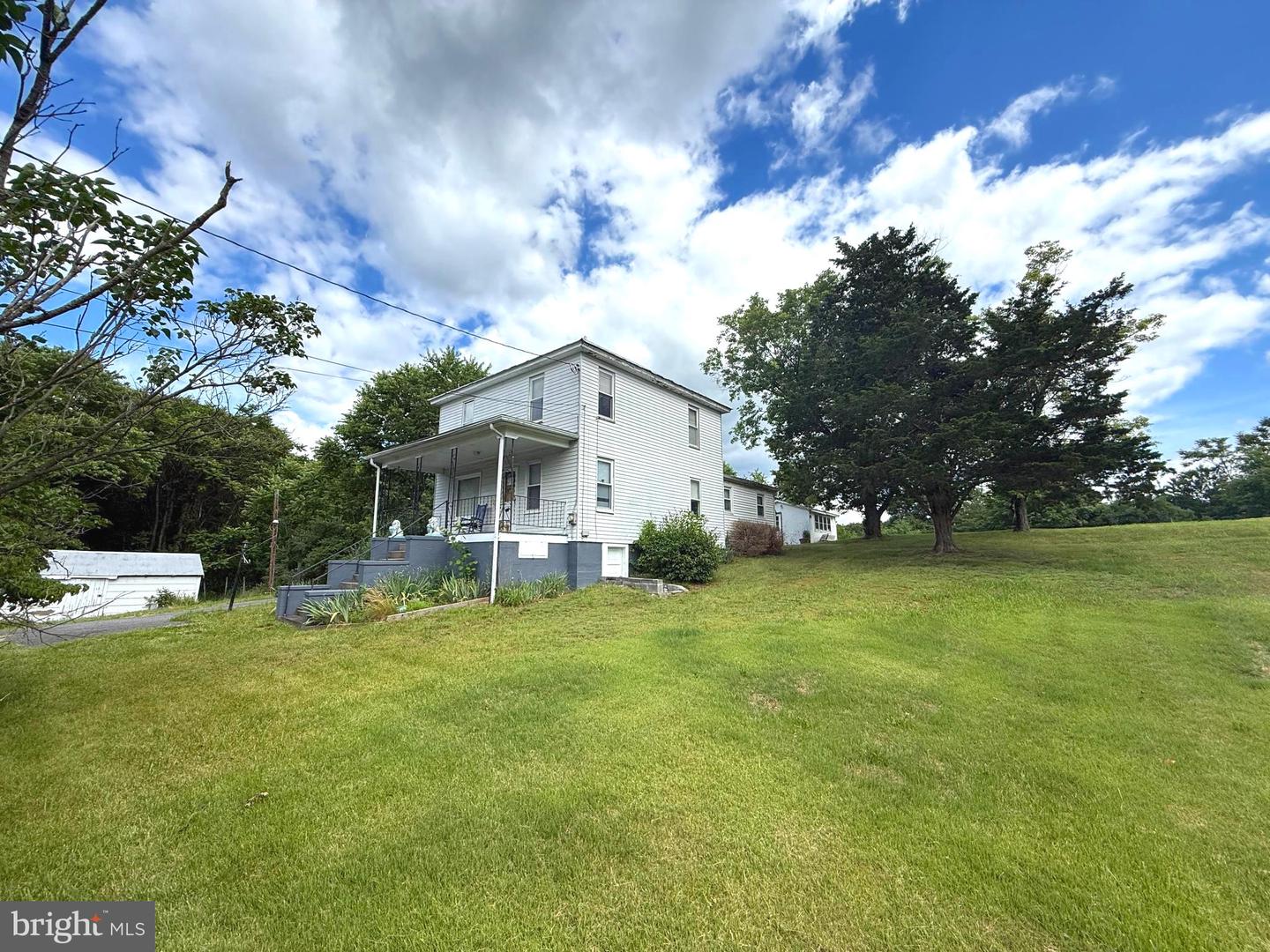 9 Fox Street, Berkeley Springs