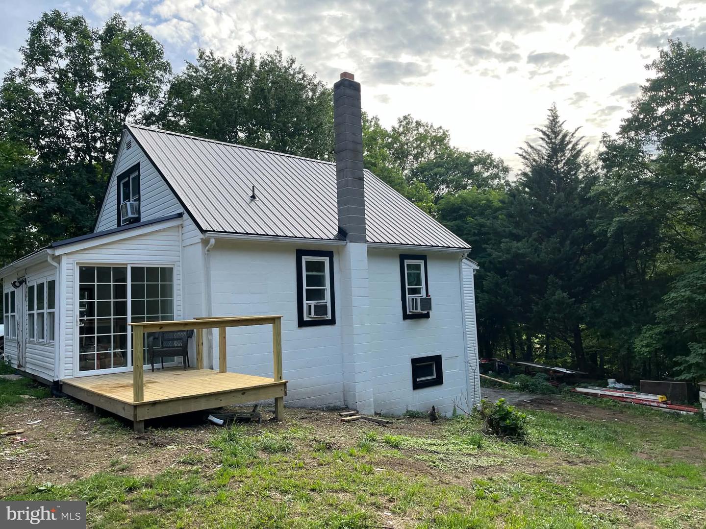 3267 Valley Road