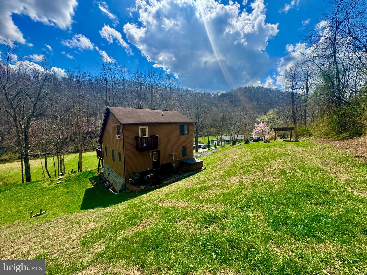 672 Buffalo Brink Rd, Mannington