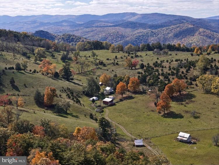 270 Dahmer Road, Franklin