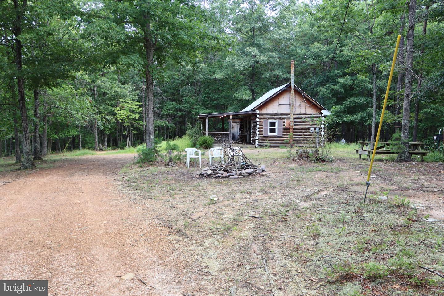 418 R & R Ridge Rd
